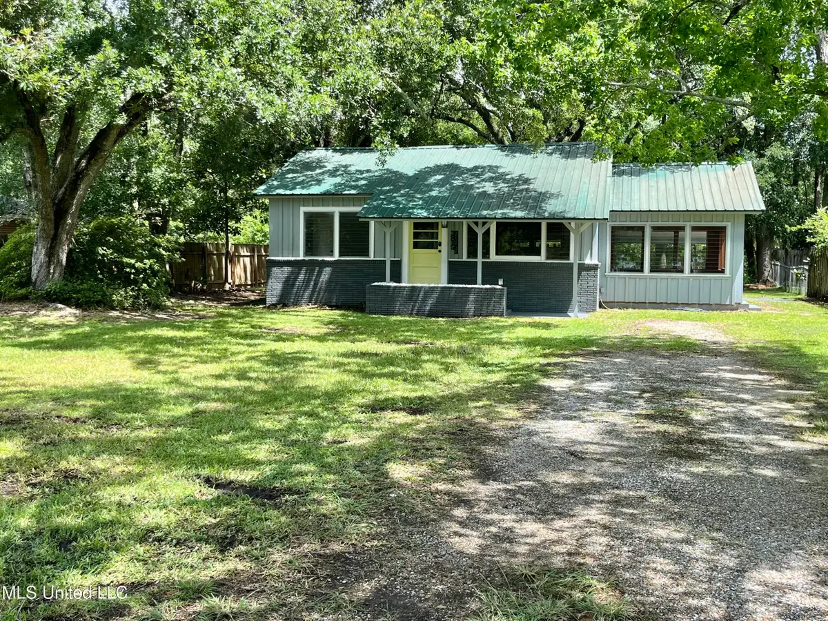 3815 Scovel Avenue, Pascagoula, MS 39581 - #1
