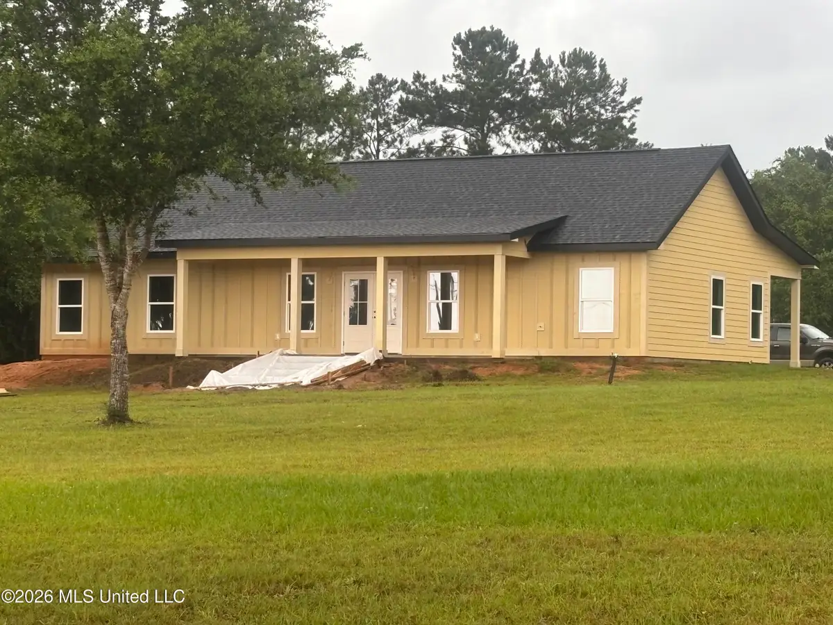 6136 Road 541, Kiln, MS 39556 - #1