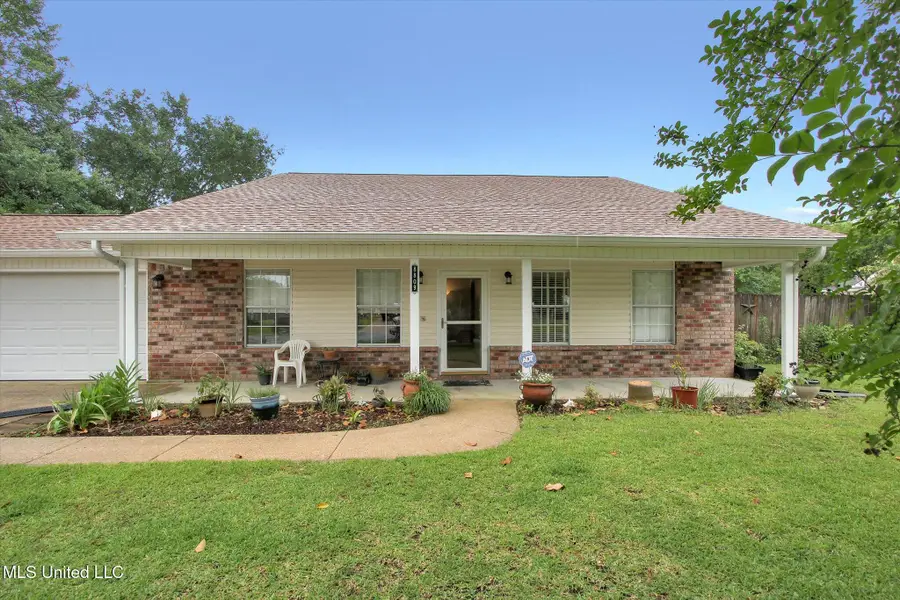 8809 Old Walnut Road, Ocean Springs, MS 39564 - #2