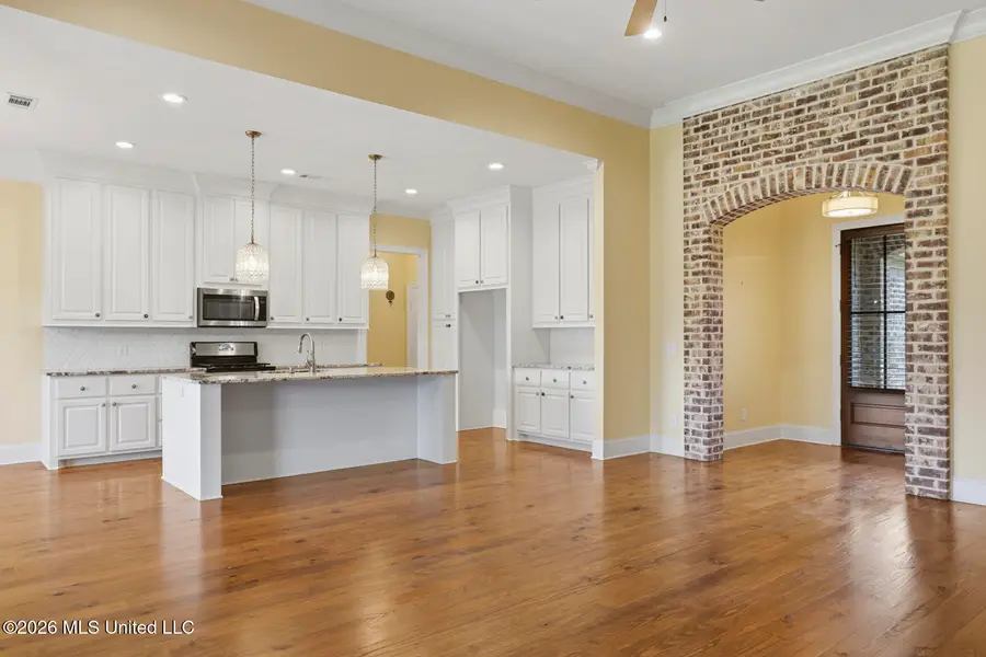 174 Falls Crossing, Madison, MS 39110 - #2