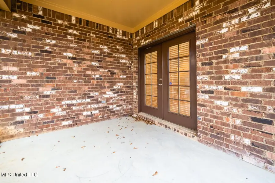 106 Wells Court, Canton, MS 39046 - #3