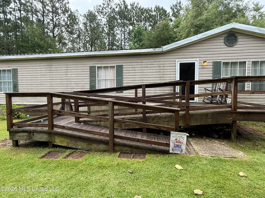 808 W Mchenry Road, McHenry, MS 39561 - #2