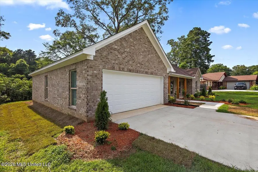 545 Greenmont Drive, Jackson, MS 39212 - #2