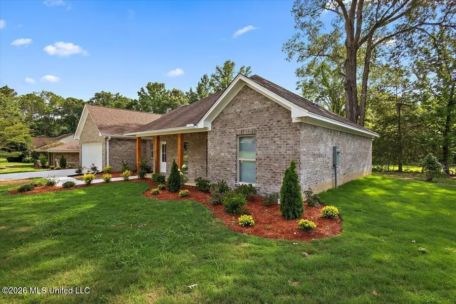 545 Greenmont Drive, Jackson, MS 39212 - #3