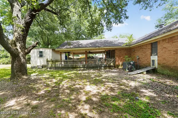 318 S Longmeadow Court, Ridgeland, MS 39157