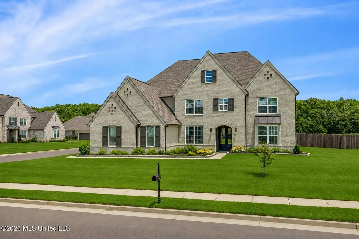 7448 Live Oak Manor Cove, Olive Branch, MS 38654 - #1