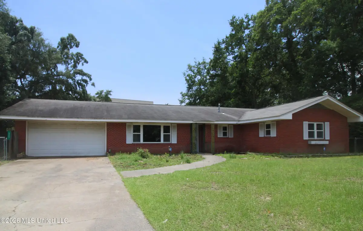 325 Oakridge Circle, Biloxi, MS 39531 - #1