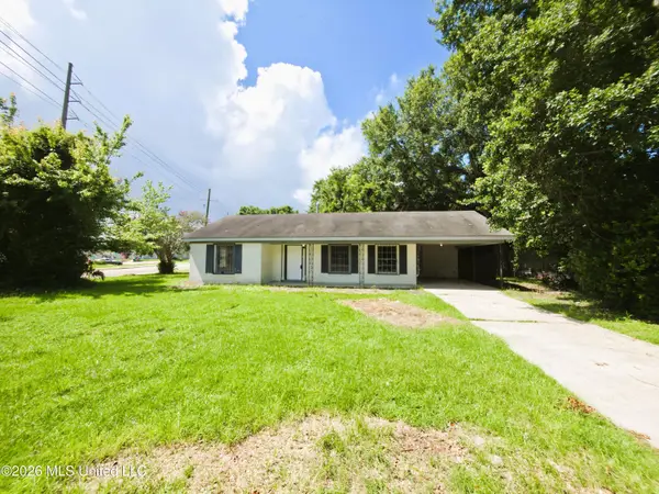 1703 State Street, Biloxi, MS 39531