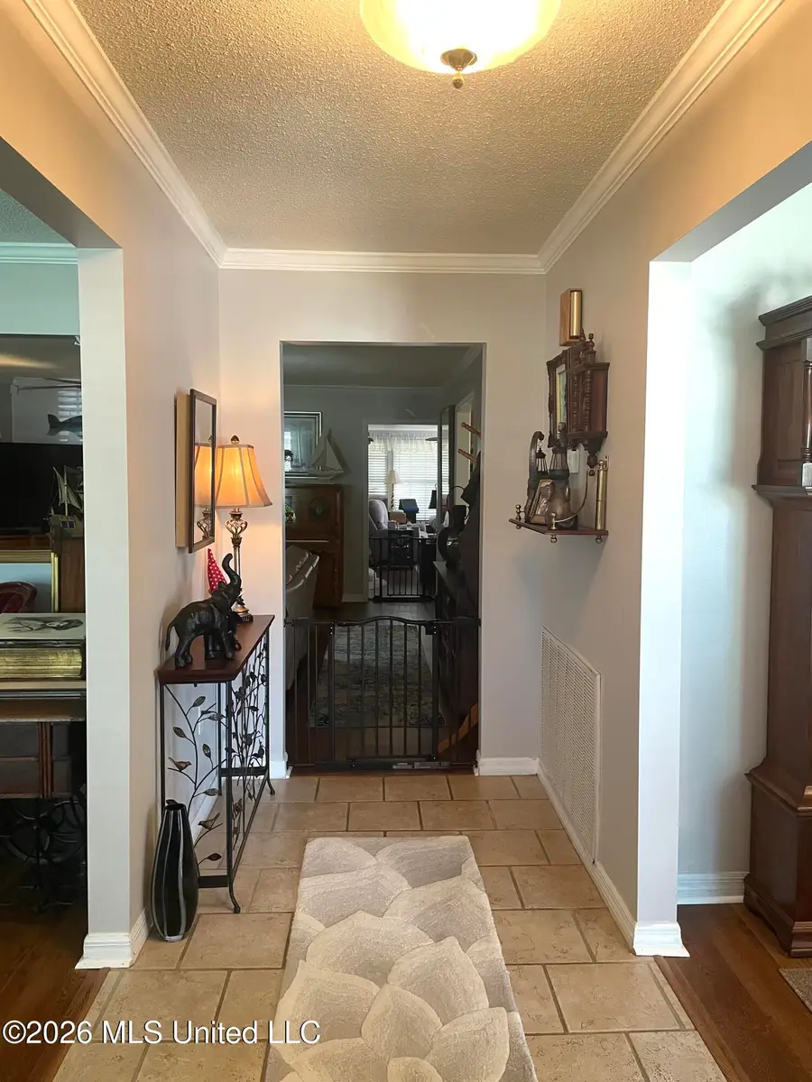 325 Westview Drive, Biloxi, MS 39531 - #2