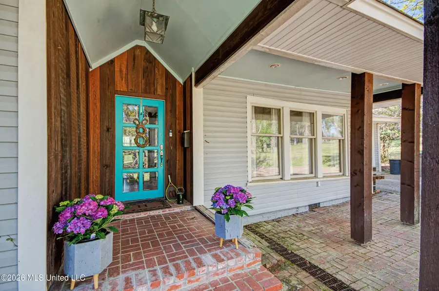 3919 Pinewood Drive, Jackson, MS 39211 - #2