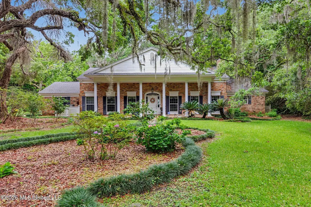 343 Lovers Lane, Ocean Springs, MS 39564 - #1