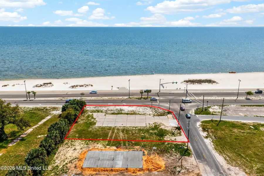 802 Beach Drive, Gulfport, MS 39507 - #2