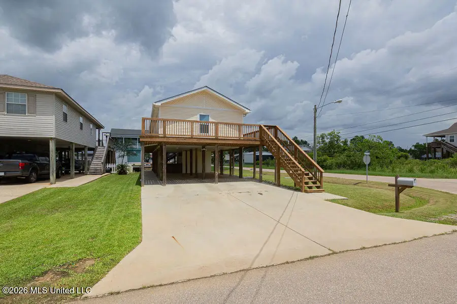 10025 W Alabama Street, Bay Saint Louis, MS 39520 - #2