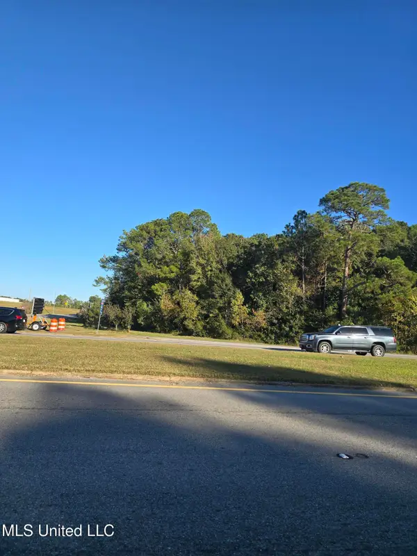 Hwy 90 Highway, Gautier, MS 39553