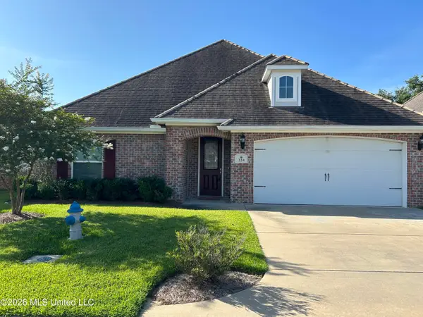 224 Fairway Villas Circle, Diamondhead, MS 39525