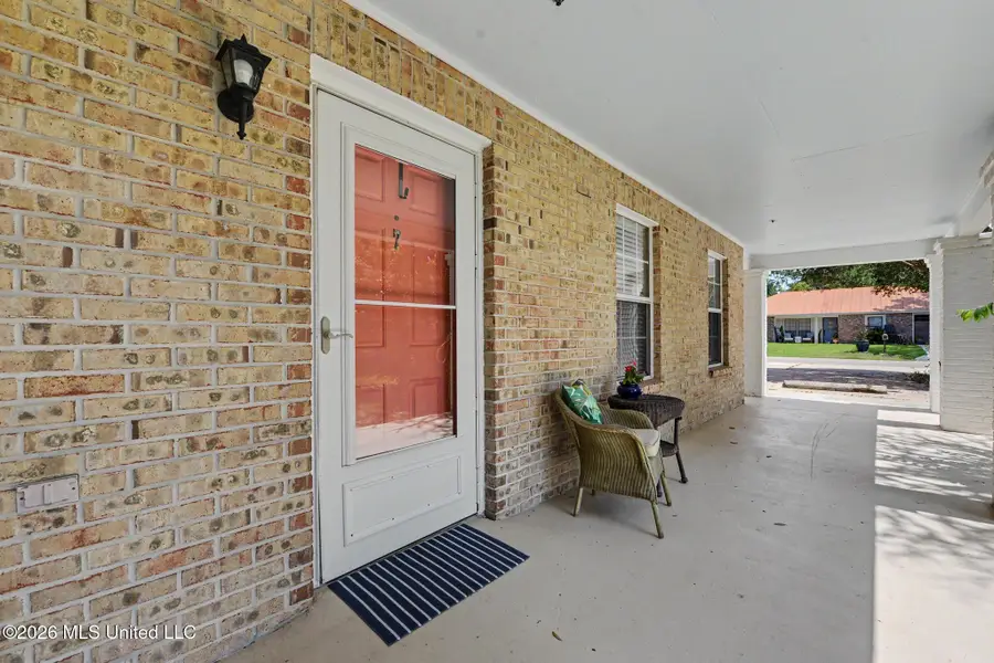 515 Third Street, Bay Saint Louis, MS 39520 - #2