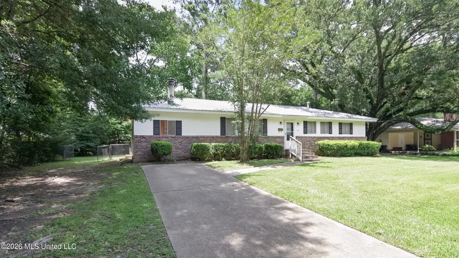 236 S Canton Club Circle, Jackson, MS 39211 - #3