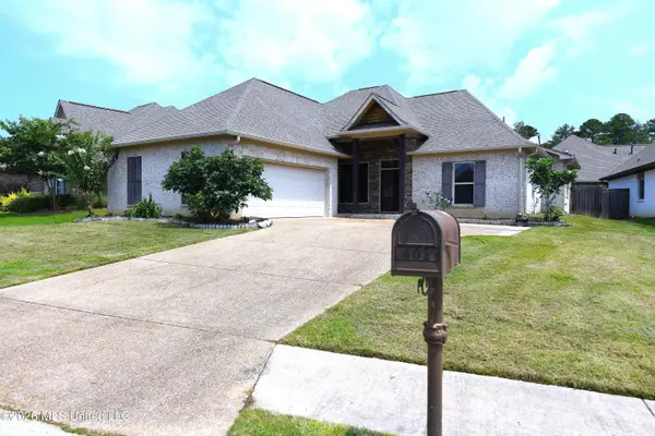 602 Emerald Court, Brandon, MS 39047