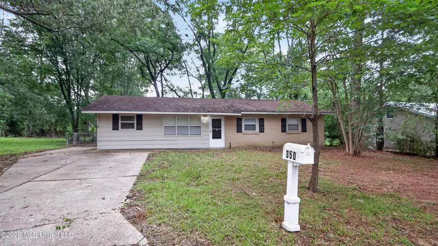 350 Queen Margaret Lane, Jackson, MS 39209 - #2