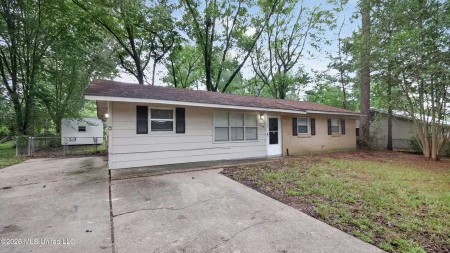 350 Queen Margaret Lane, Jackson, MS 39209 - #3