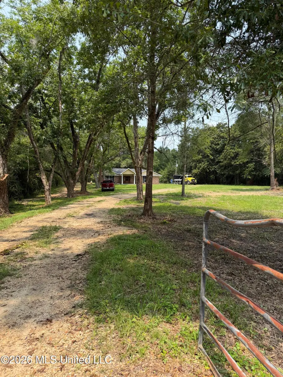 79 Brooks Road, Hattiesburg, MS 39401 - #2