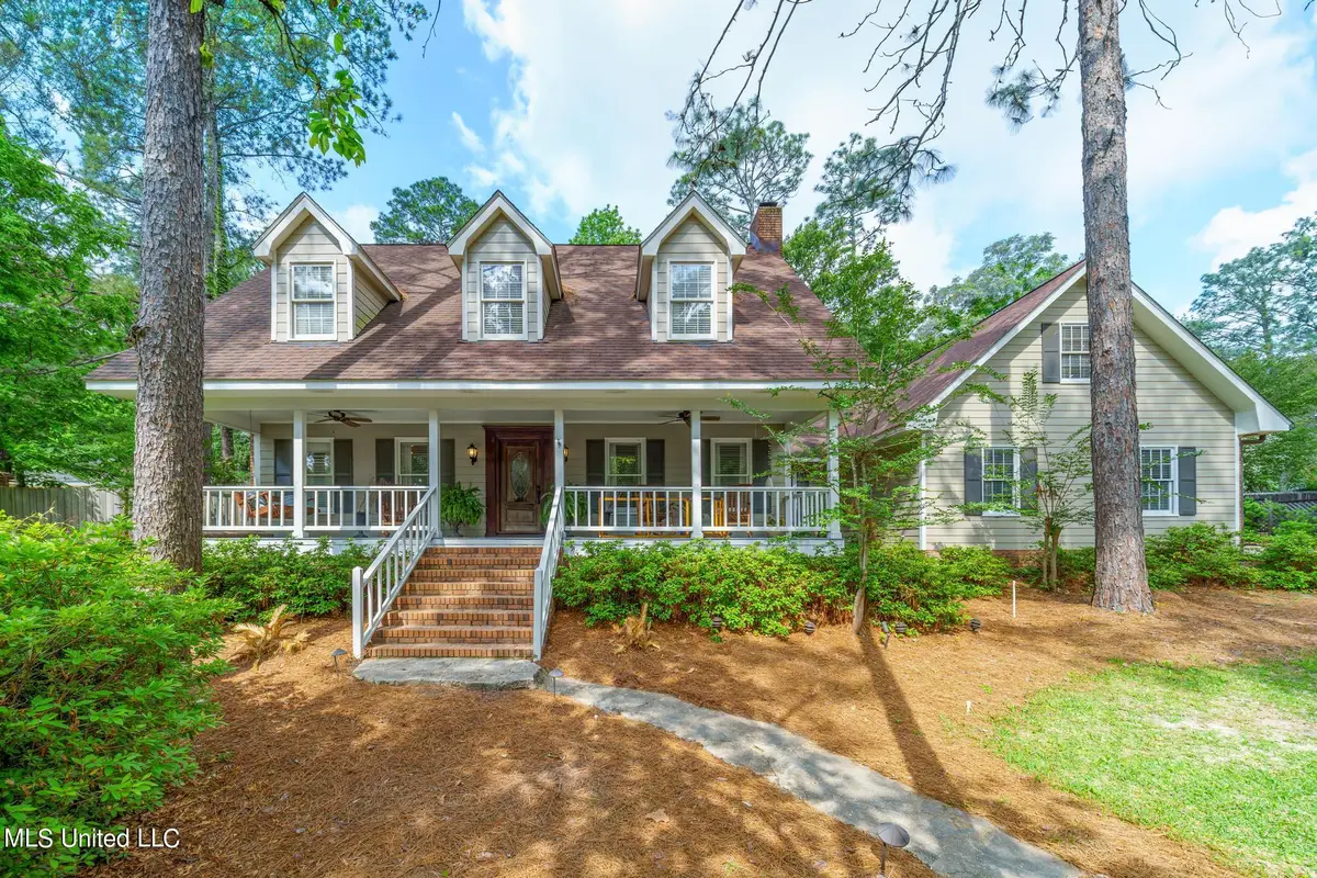 2203 S 40th Avenue, Hattiesburg, MS 39402 - #1