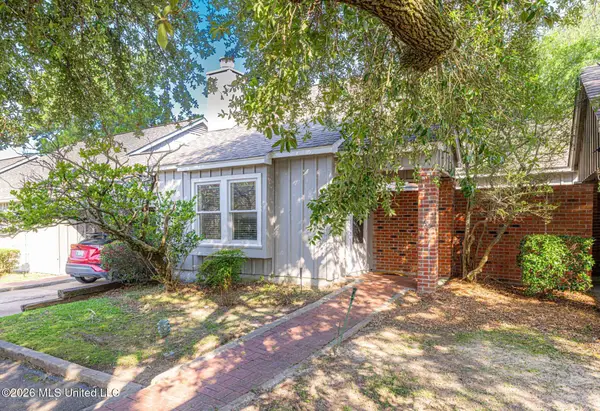 107 River Place 1, Jackson, MS 39211