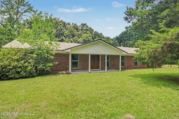 2500 Mamie Lane, Vancleave, MS 39565