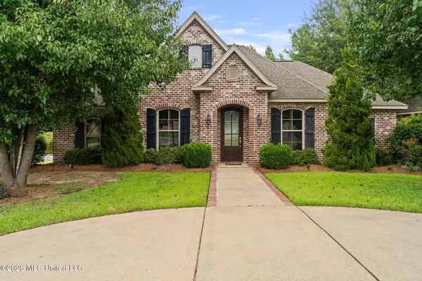 88 Avondale Circle, Hattiesburg, MS 39402