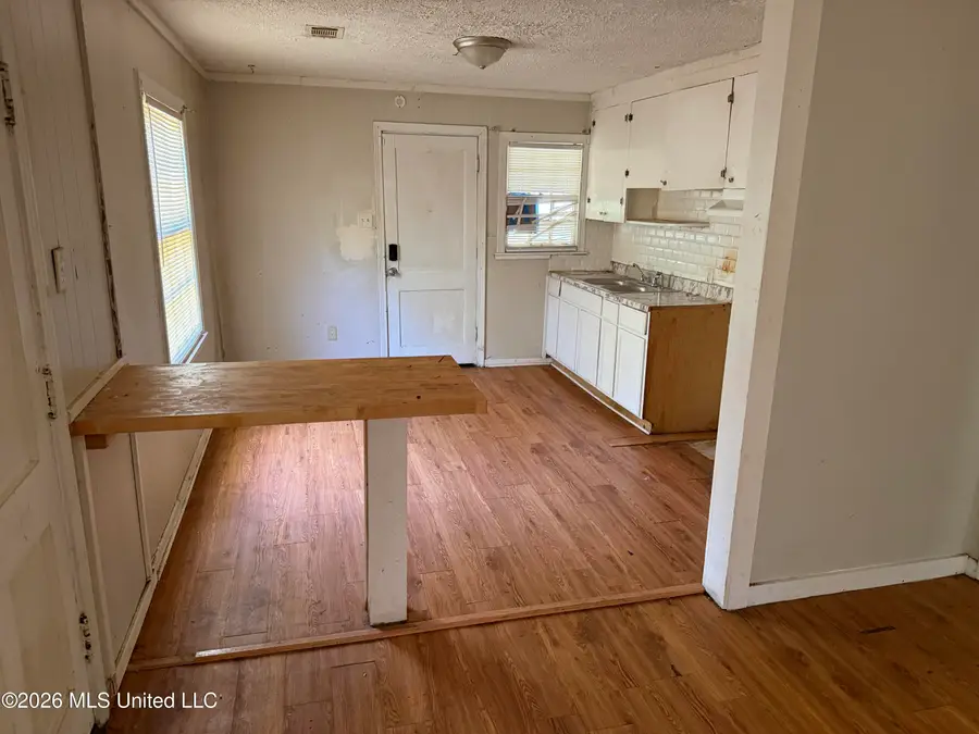 333 Creston Avenue, Jackson, MS 39212 - #3