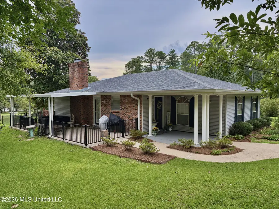 708 Lakeside Drive, Carriere, MS 39426 - #2