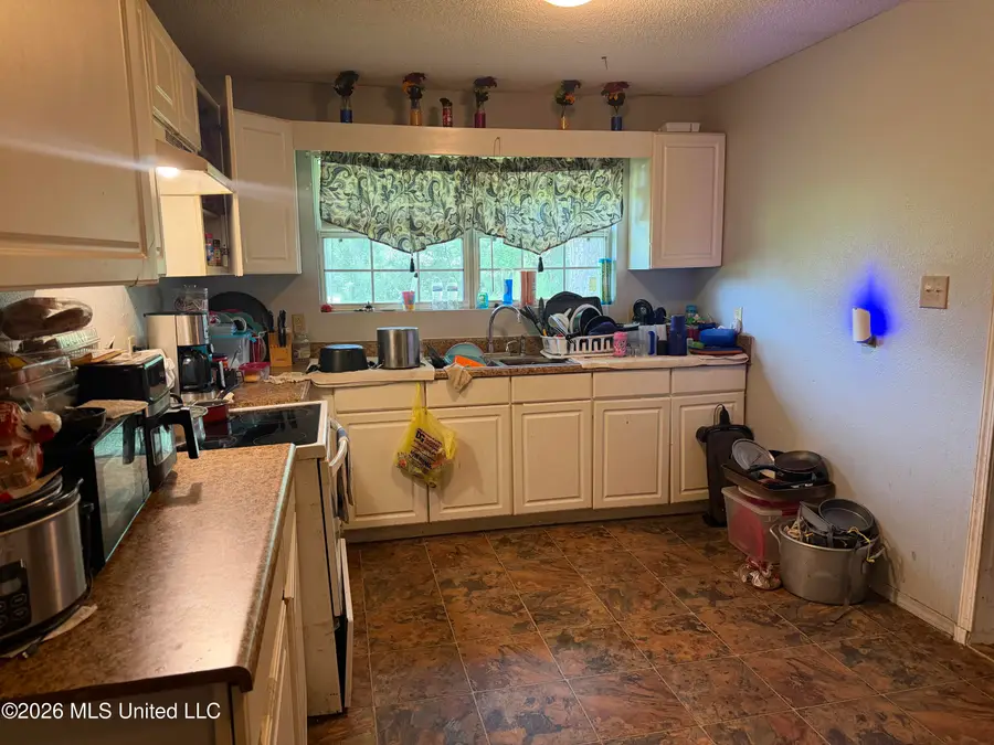 2024 Chatham Court, Gautier, MS 39553 - #3