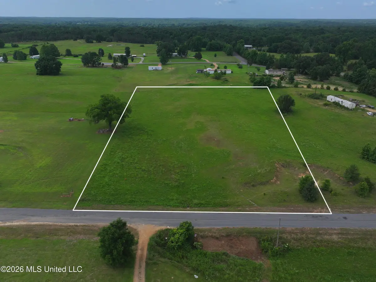 428 Cherry Tree Lane, Coldwater, MS 38618 - #1