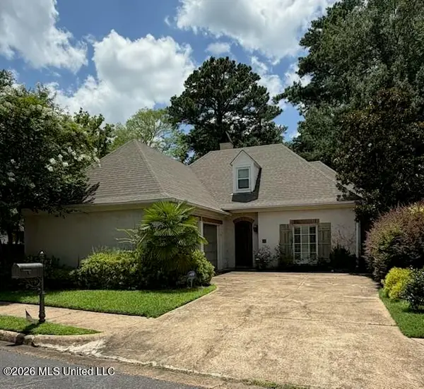 17 Waterford Place, Jackson, MS 39211