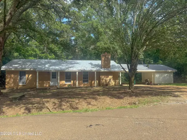 2159 Sunny Lane Road, Benton, MS 39039