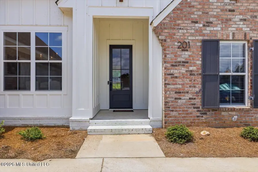 201 Herons Bay Circle, Madison, MS 39110 - #2