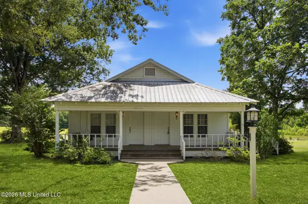 2225 W Lincoln Drive, McCall Creek, MS 39647