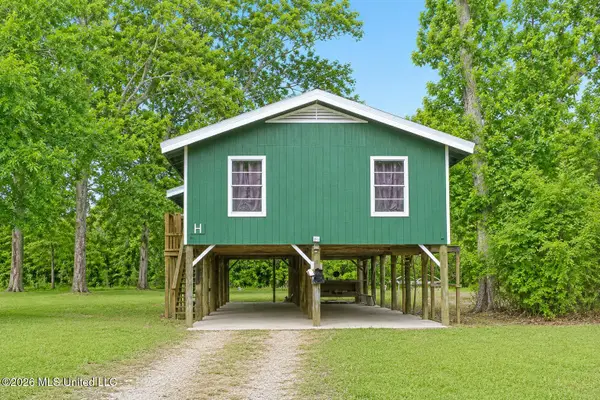 109 Hickory Lane, Lucedale, MS 39452