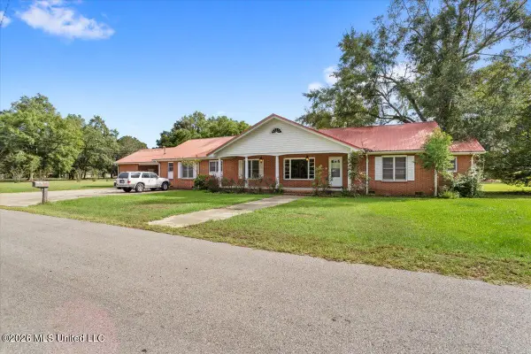 140 Myrtle Street, Taylorsville, MS 39168