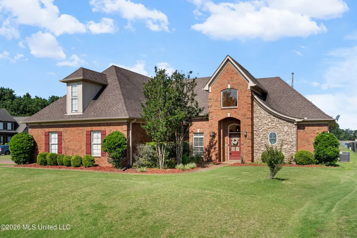 8061 Falcon Drive, Olive Branch, MS 38654 - #1