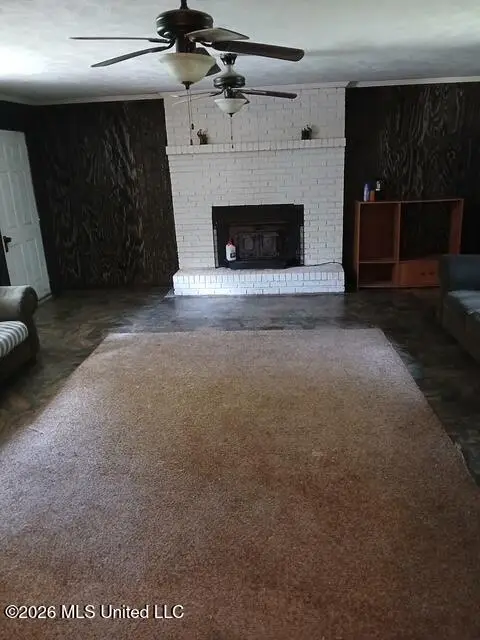 279 Saulters Road, Prentiss, MS 39474
