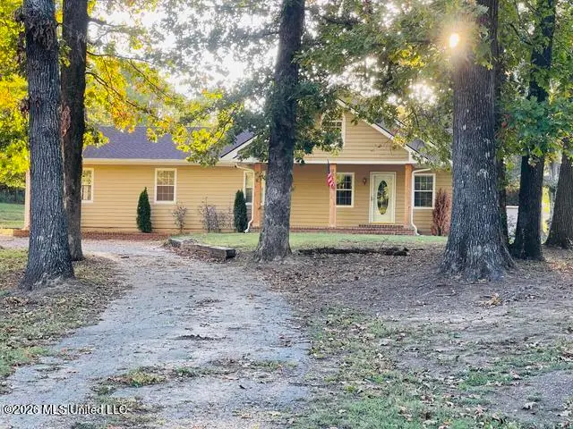 903 Shinault Road, Byhalia, MS 38611 - #1