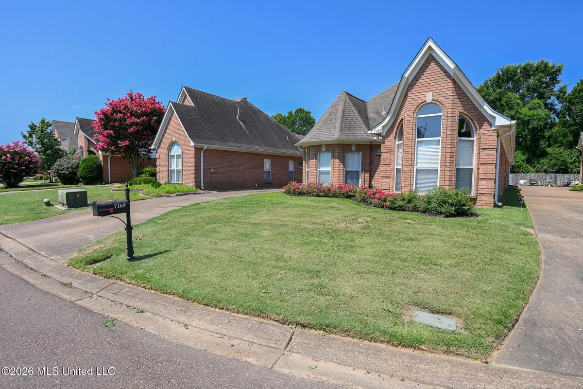 7169 N Swinnea Ridge, Southaven, MS 38671 - #1