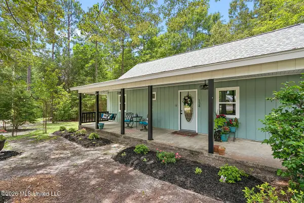 134 Ridgeview Drive, Carriere, MS 39426