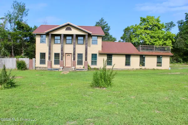 1838 Dees Road, Batesville, MS 38606