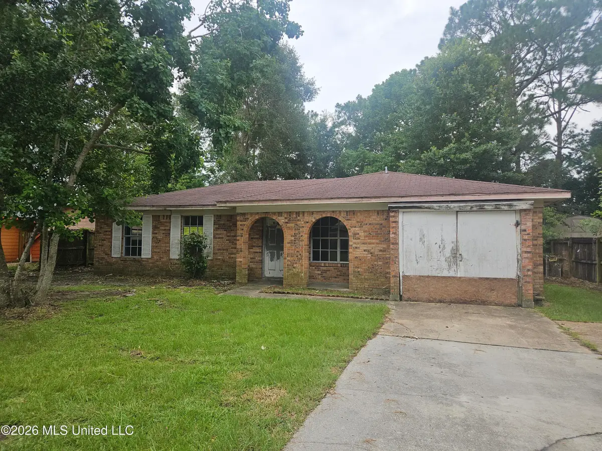 2307 W Park Drive, Gautier, MS 39553 - #1