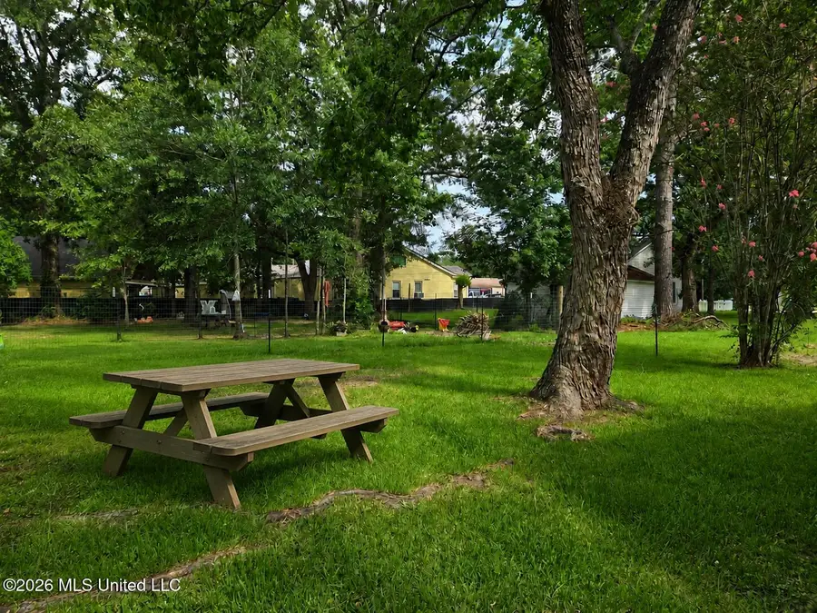 104 N Green Avenue, Picayune, MS 39466 - #2