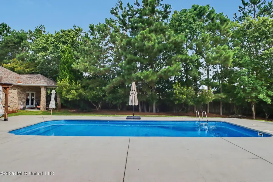6309 W Silverleaf Drive, Ocean Springs, MS 39564 - #2