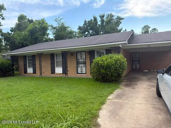 801 Pine Street, Belzoni, MS 39038