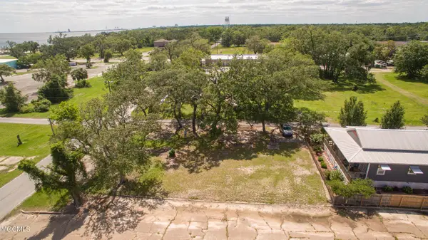 202 Palmetto Lane, Gulfport, MS 39507